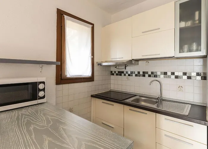 13 By Interhome
