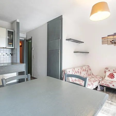 Vakantiehuis 13 By Interhome SantʼAmanza